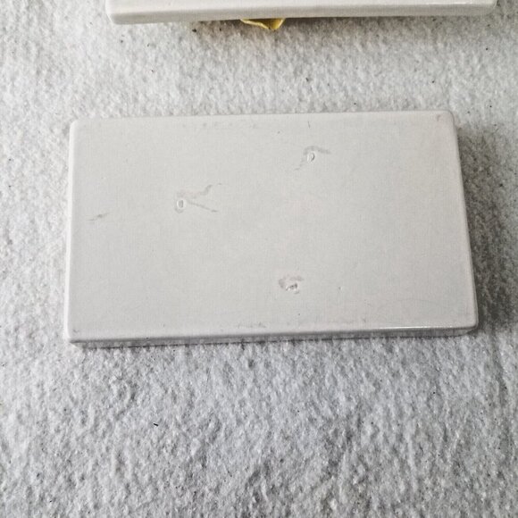 Vintage Porcelain Vanity yellow rose leaf Floral Trinket Jewelry Box Embossed - Picture 11 of 14